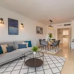 Excellent Banus With Pool And Parking Rdr473