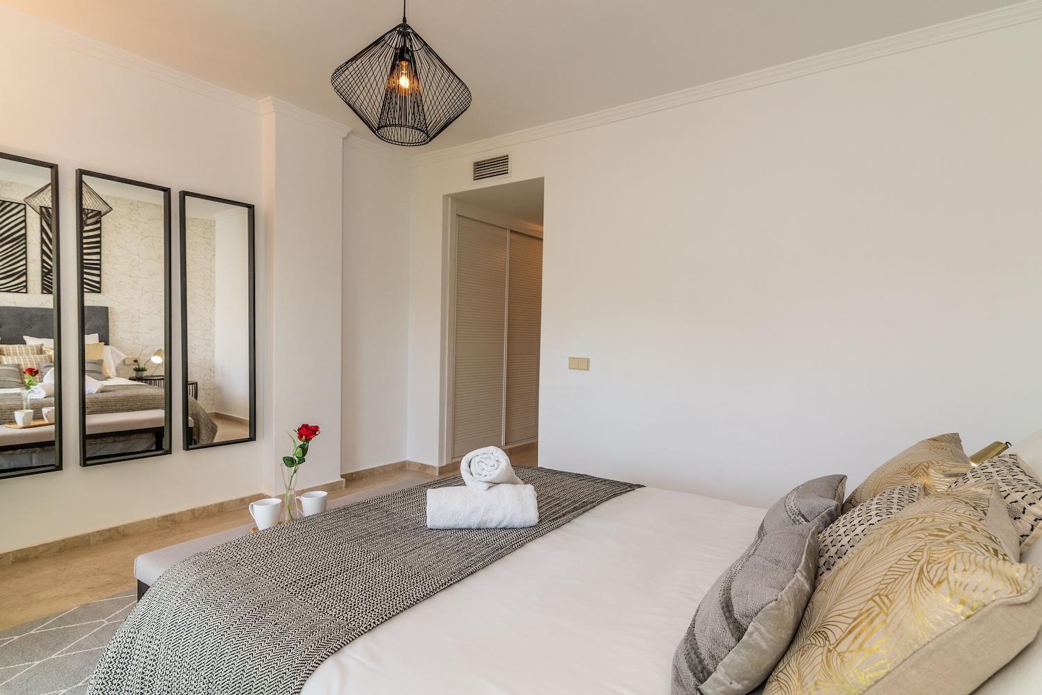 Excellent Banus With Pool And Parking Rdr473 * Marbella